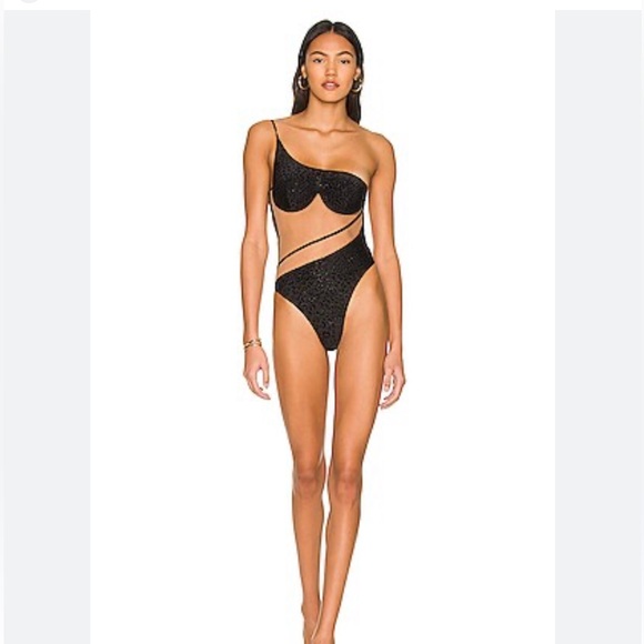 God Save Queens Gigi One Piece in
Black swimsuit size xs - Picture 4 of 5